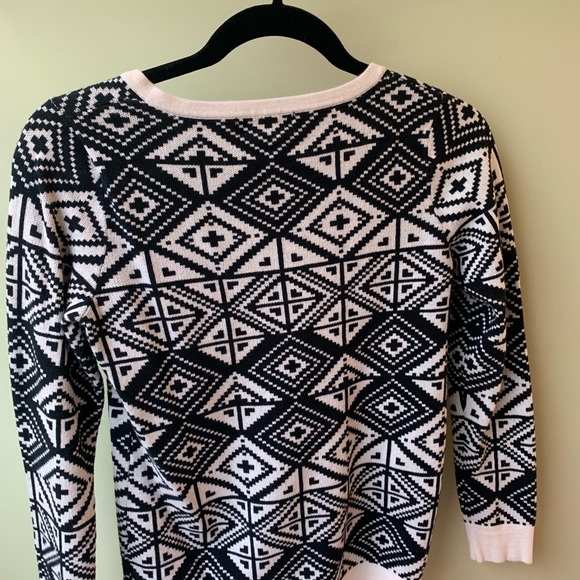 Banana Republic Sweater - Picture 2 of 3